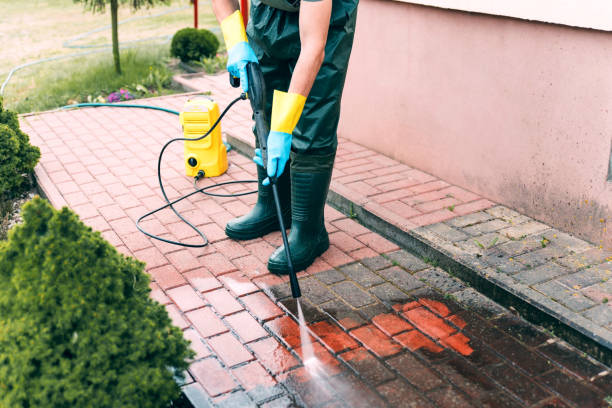 Best Gutter Cleaning and Brightening in Southwest Sandhill, TX